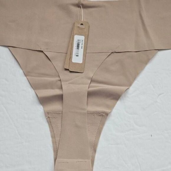 2 PAIR SKIMS panty Nwt - Picture 5 of 12